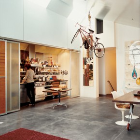 Loftの定番*自転車は吊り下げること Loftの定番*自転車は吊り下げること